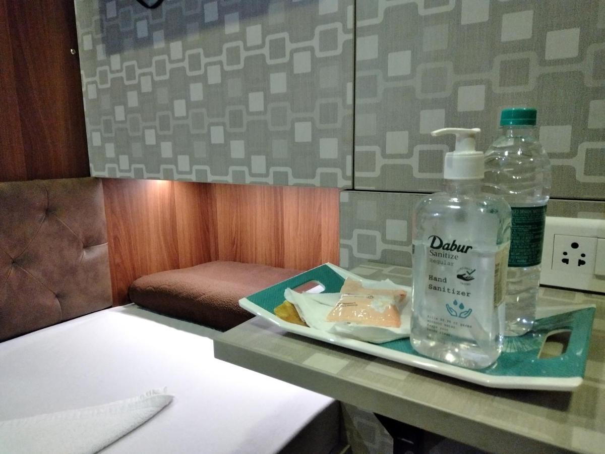 Bedspace- Capsule Ac Hotel Mangalore Ngoại thất bức ảnh