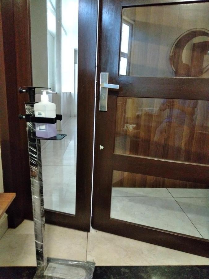 Bedspace- Capsule Ac Hotel Mangalore Ngoại thất bức ảnh