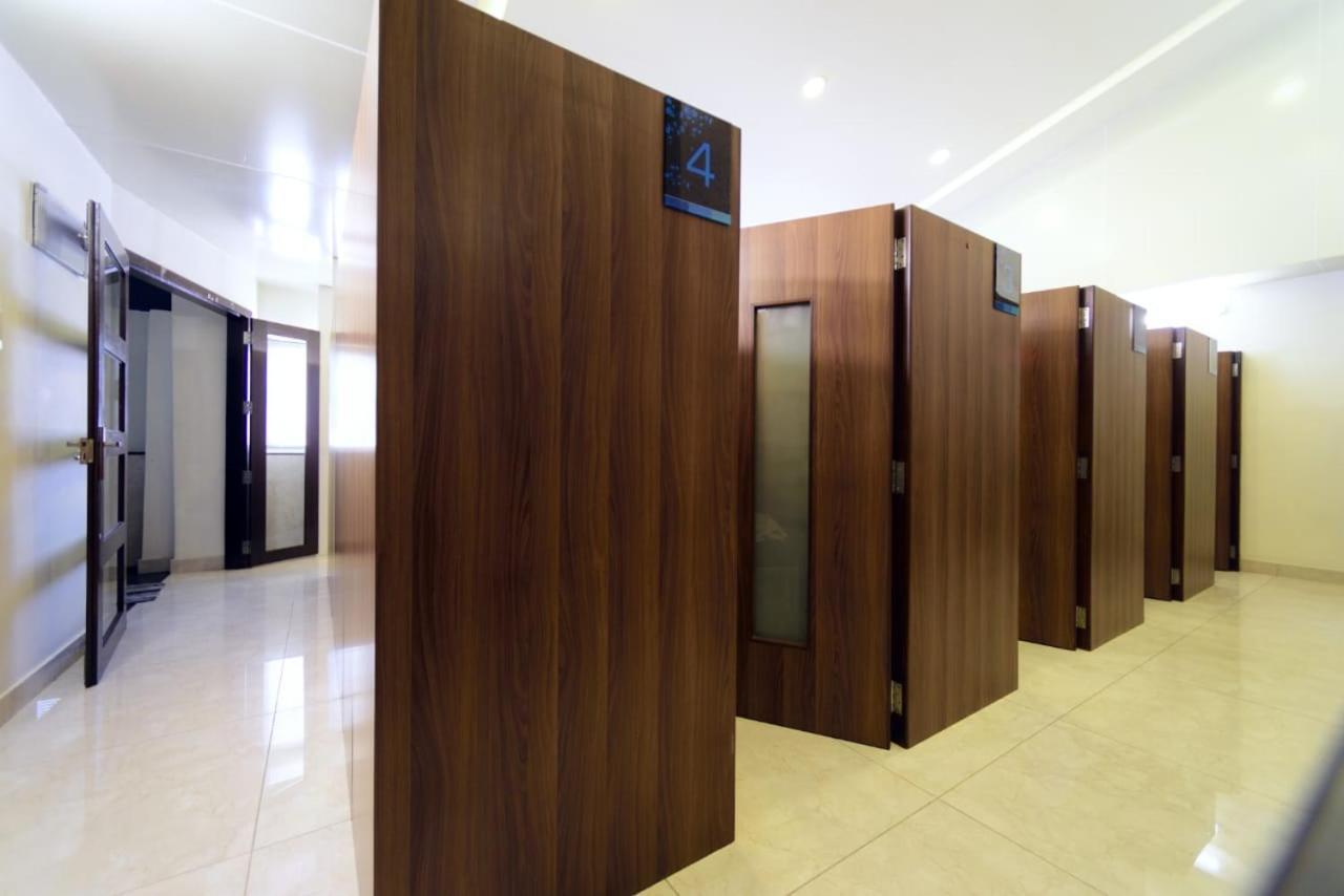 Bedspace- Capsule Ac Hotel Mangalore Ngoại thất bức ảnh