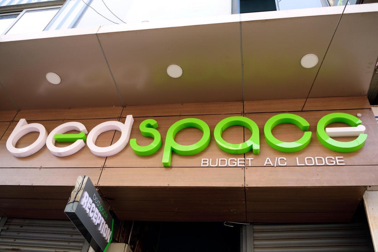 Bedspace- Capsule Ac Hotel Mangalore Ngoại thất bức ảnh